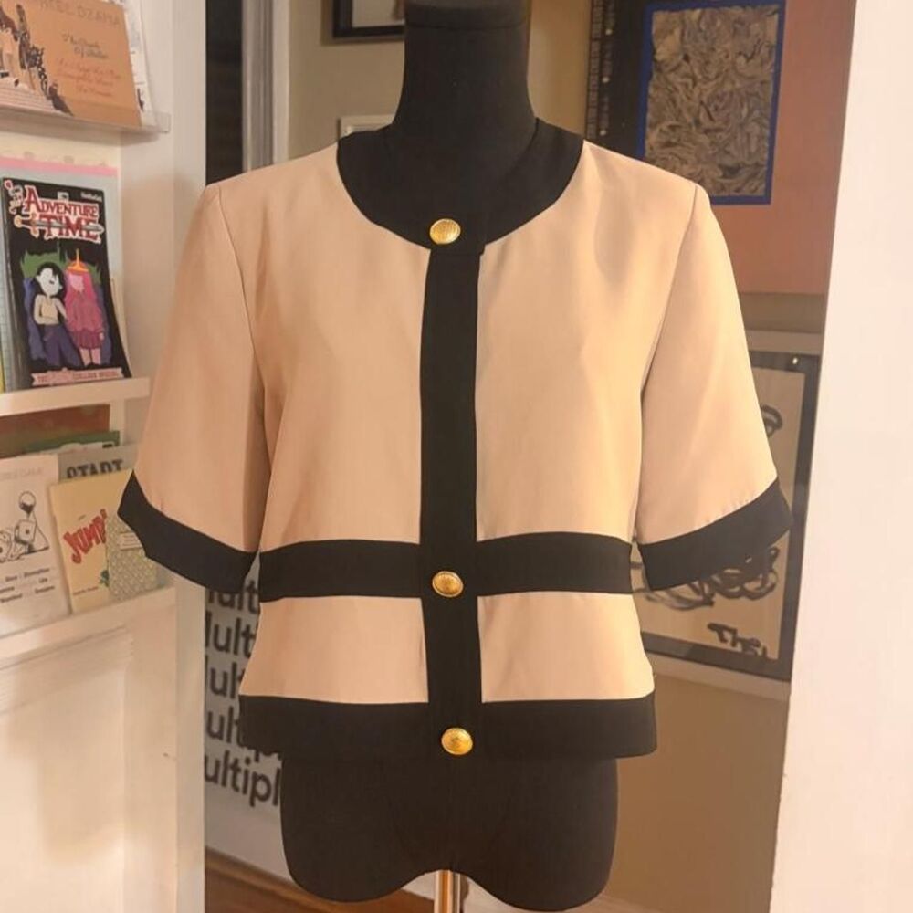 Draper's & Damon's Champagne / Cream Short Sleeve Tailored Jacket Cropped Blazer